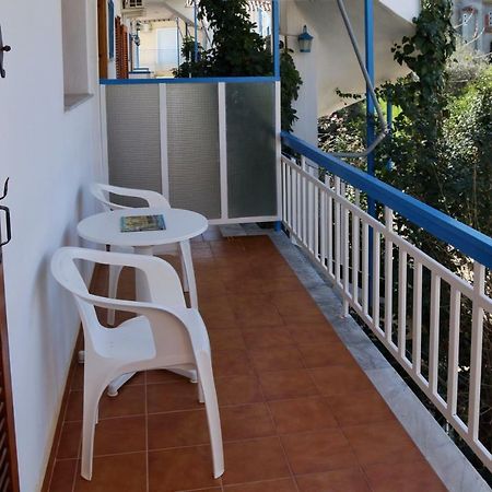 Seaview Self Catering Apartment - Helen No 1 Xiropigado Exterior photo